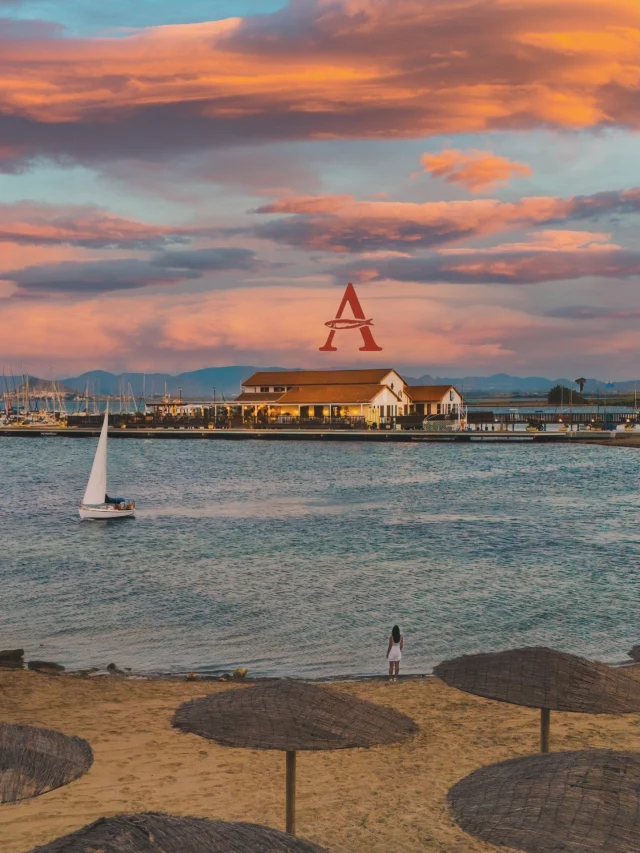 Las tardes en Armonía tienen algo especial.
El sol cálido, la terraza junto al agua y el atardecer cayendo lentamente sobre el Mar Menor mientras el tiempo parece ir más despacio.

Lo demás ya es elección tuya.
¿Un cocktail? ¿Un aperitivo? ¿Una cena temprana? ¿Un picoteo con los tuyos? ¿O todo a la vez? (nuestro plan favorito).

Un sitio que no te puedes perder este verano.
O mejor aún, que no deberías esperar para descubrir.

Afternoons at Armonía feel different.
Warm sunlight, the terrace by the water and the sunset slowly falling over the Mar Menor while time seems to slow down.

The rest is up to you.
A cocktail? An aperitif? An early dinner? Some bites to share with friends? Or everything at once? (our favourite option).

A place you can’t miss this summer.
Or even better, one you shouldn’t wait to discover.

#ArmoniaMarMenor #MarMenor #SunsetTerrace #LosAlcazares #MediterraneanVibes
