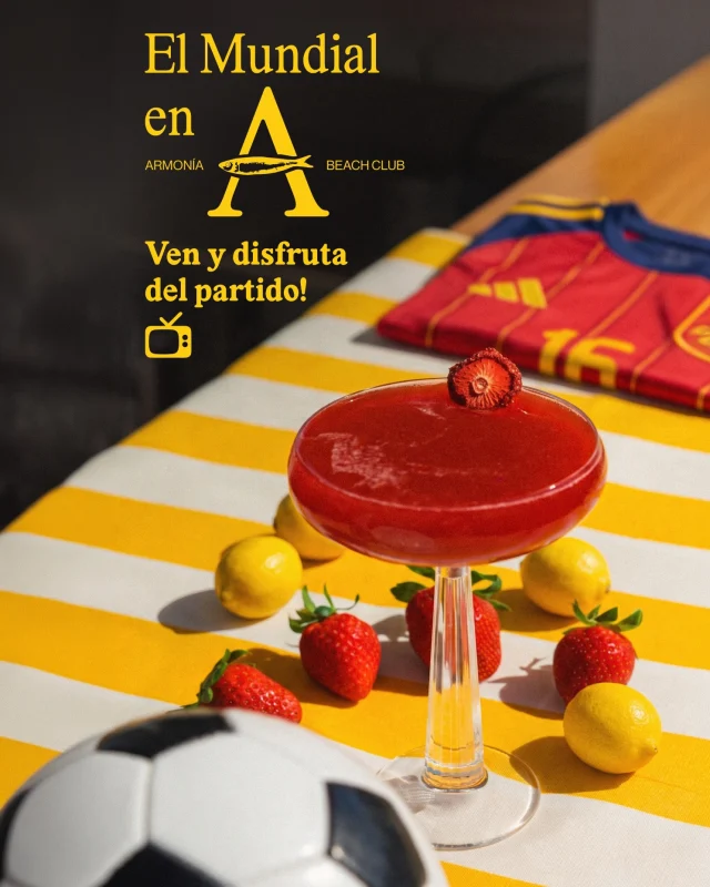 Hoy puedes elegir cómo vivir la tarde en Armonía. O, mejor dicho… no tener que elegir. 🌅🎷⚽

De 20:00 a 22:00 h, nuestra terraza se llena de música en directo con los Sunset Sax Sessions, el plan perfecto para disfrutar del atardecer frente al mar. Y si lo tuyo es el fútbol, podrás seguir el partido del Mundial en nuestra pantalla del salón interior, para que cada uno encuentre su ambiente sin renunciar a nada.

Música, buen ambiente, gastronomía y fútbol. Solo falta una cosa: tú. Reserva tu mesa y disfruta de la tarde con nosotros. 🍸✨

Today you don't have to choose… you can enjoy it all. 🌅🎷⚽

From 8:00 PM to 10:00 PM, enjoy our Sunset Sax Sessions with live saxophone on the terrace while the sun goes down. If you're here for the football, we'll be showing the World Cup match on our indoor screen, giving you two different atmospheres to enjoy the evening your way.

Live music, great food, cocktails and football. Reserve your table and join us tonight. 🍹✨

#ArmoniaBeachClub #LosAlcázares #SunsetSax #LiveMusic #WorldCup