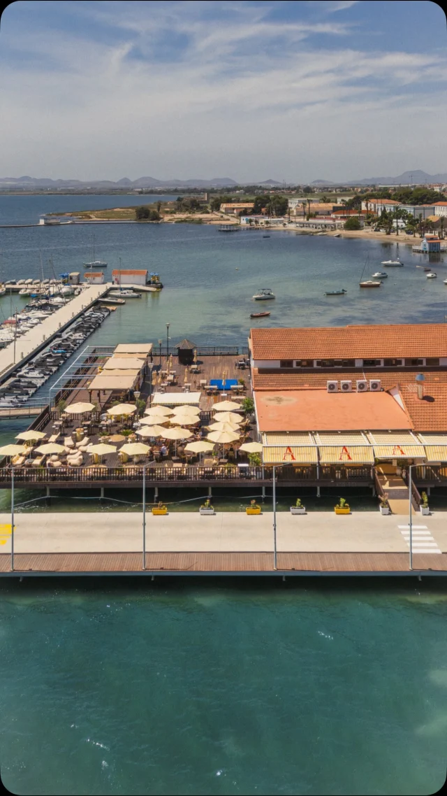 Este verano, hay un lugar donde todo pasa. 🌊

Directamente sobre el Mar Menor, con su brisa, sus vistas y esa sensación de estar exactamente donde hay que estar. Gastronomía, música en directo, brunches, fiestas y ocasiones que se convierten en recuerdos. ✨

Y mucho más. Pero eso tendrás que venir a descubrirlo tú mismx. 😉

🌊

This summer, there’s one place where everything happens. 

Right on the Mar Menor, surrounded by the sea breeze, endless views and that feeling of being exactly where you’re meant to be. Gastronomy, live music, brunches, parties and unforgettable moments. ✨

And much more. But you’ll have to come and discover it for yourself. 😉

#ArmoniaBeachClub #MarMenor #SummerInMurcia #BeachClub #MediterraneanVibes
